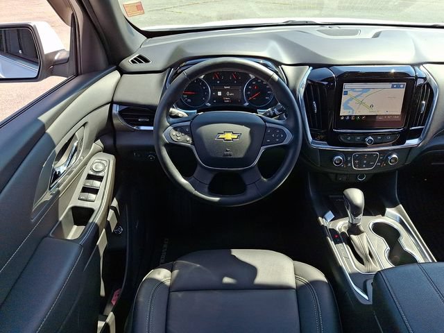 Used 2023 Chevrolet Traverse LT w/ LT Premium Package FWD image 12