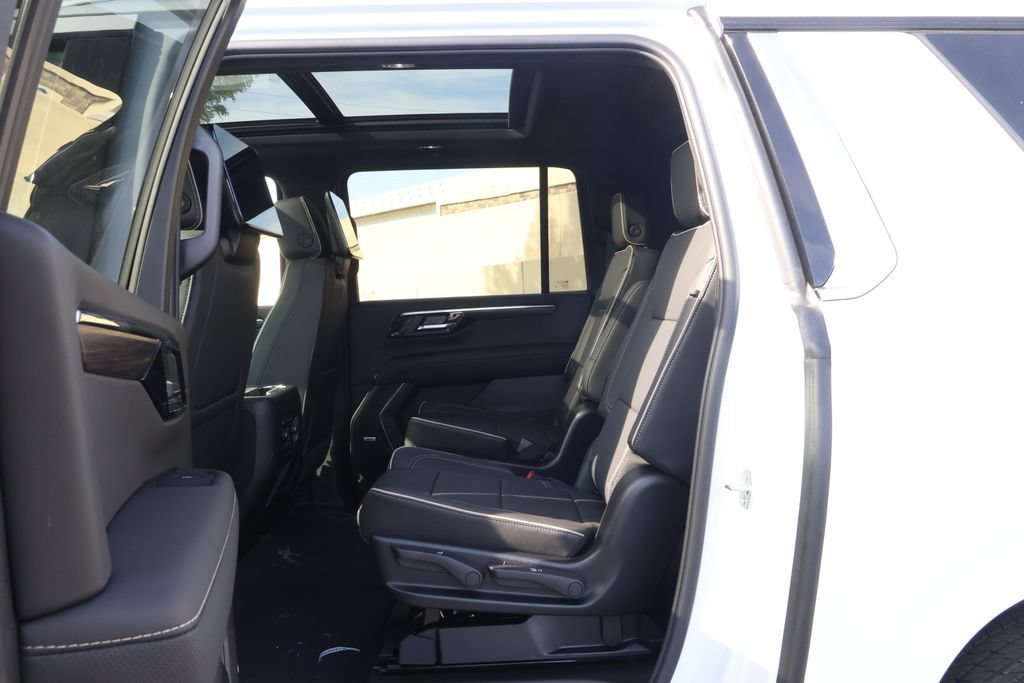 New 2026 Chevrolet Suburban Premier AWD/4WD image 38