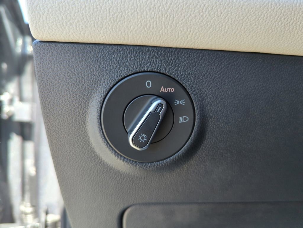 New 2026 Volkswagen Taos S image 34