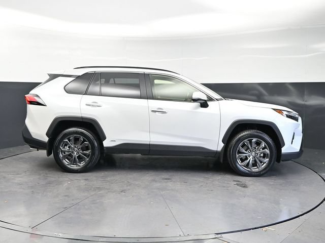 Used 2023 Toyota RAV4 Limited AWD/4WD image 4