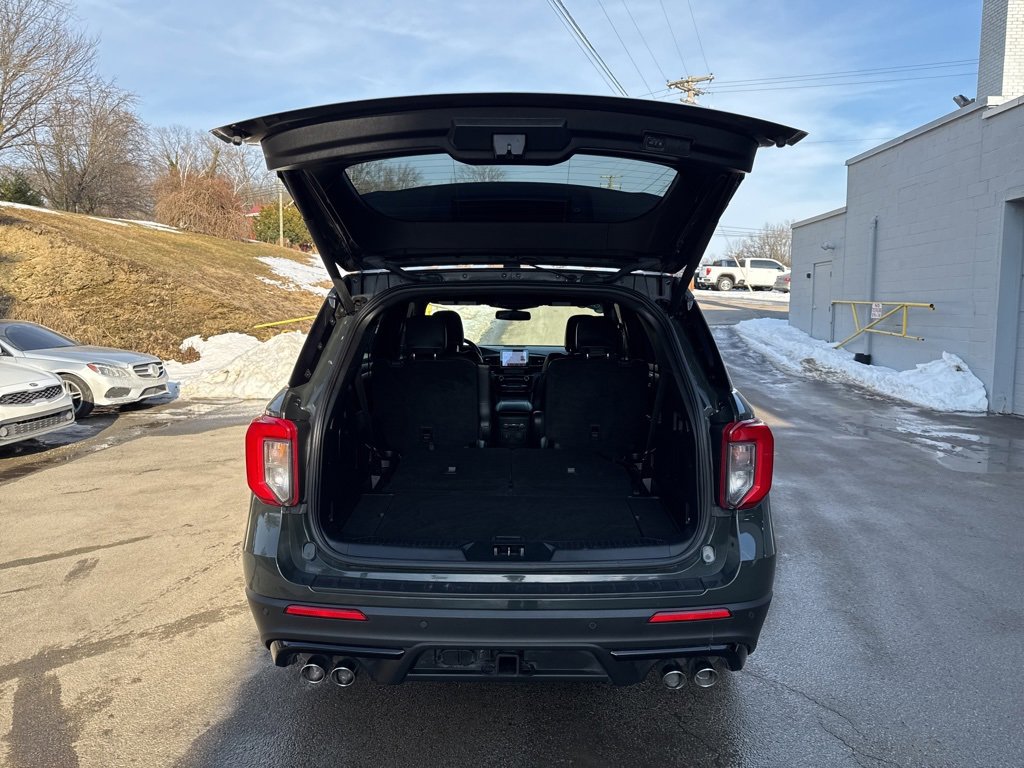 Used 2022 Ford Explorer ST w/ ST Street Pack image 14