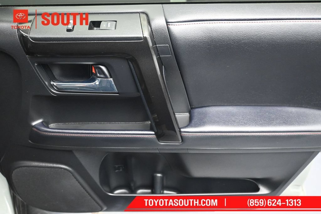 Used 2023 Toyota 4Runner TRD Off-Road AWD/4WD image 32