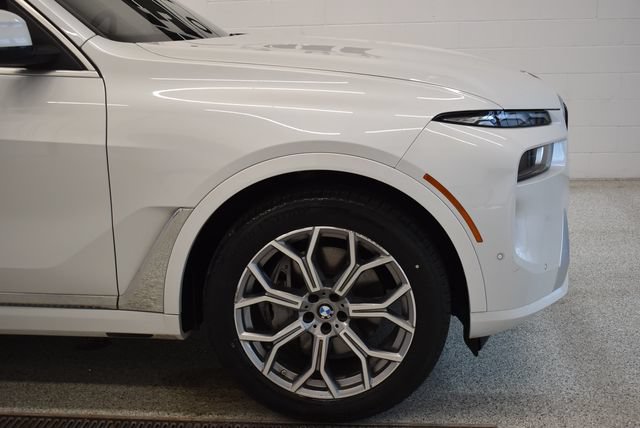 Used 2024 BMW X7 xDrive40i AWD/4WD image 13