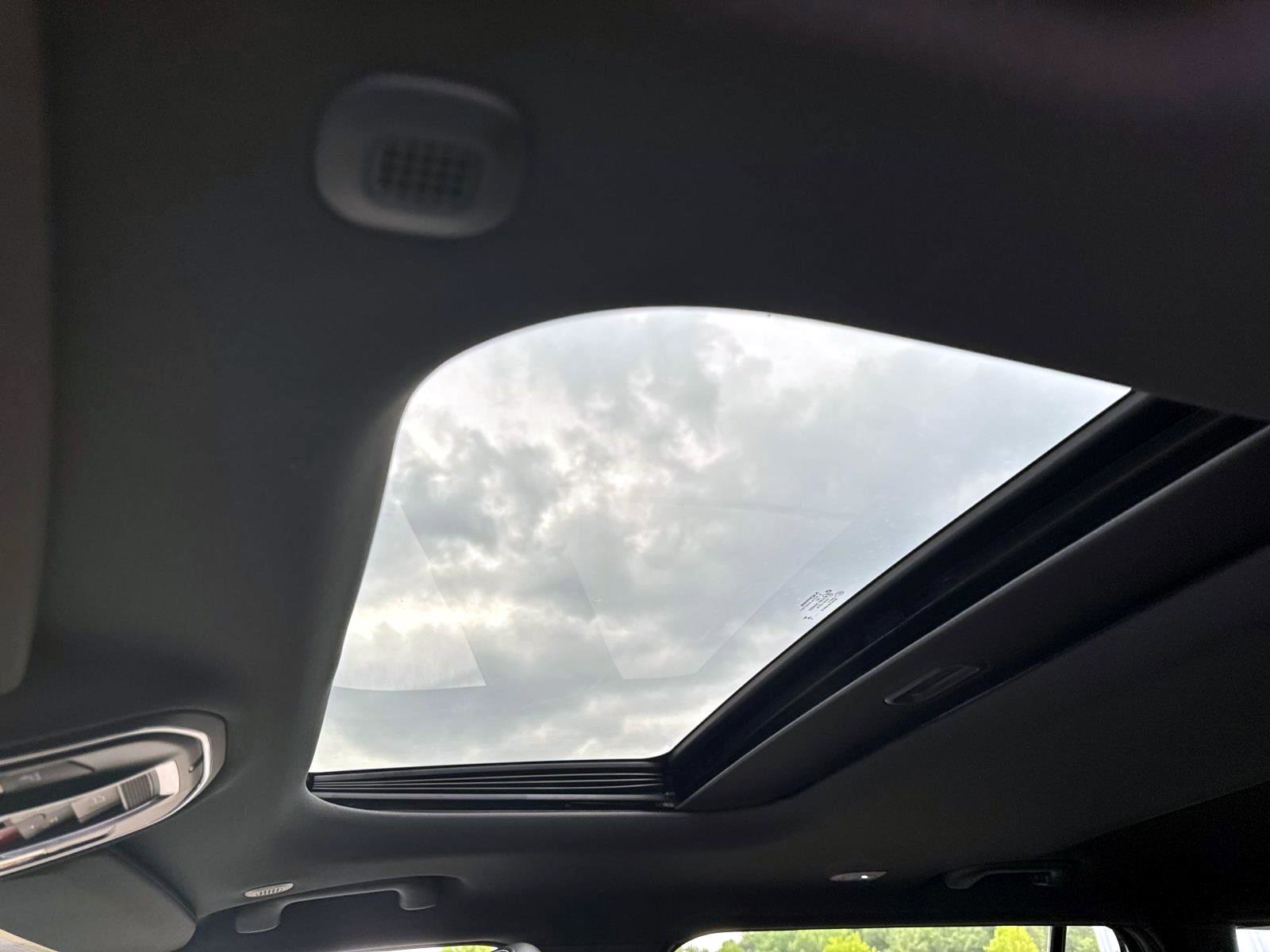 New 2025 Jeep Grand Cherokee L Altitude image 14