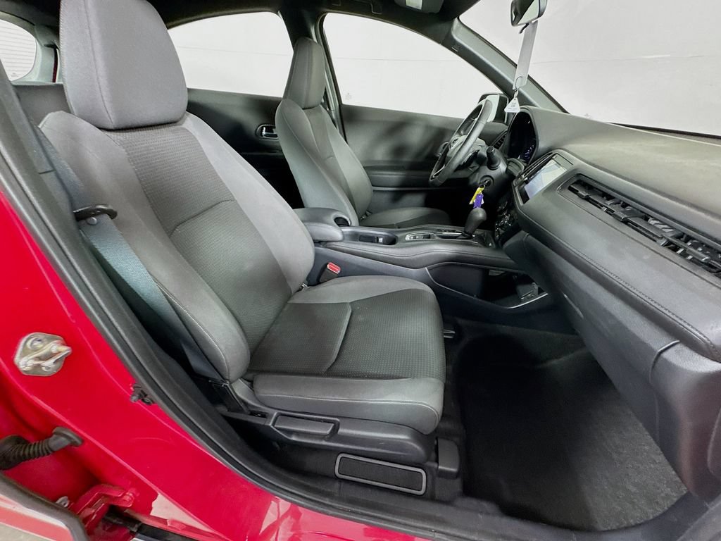 Used 2019 Honda HR-V Sport image 32