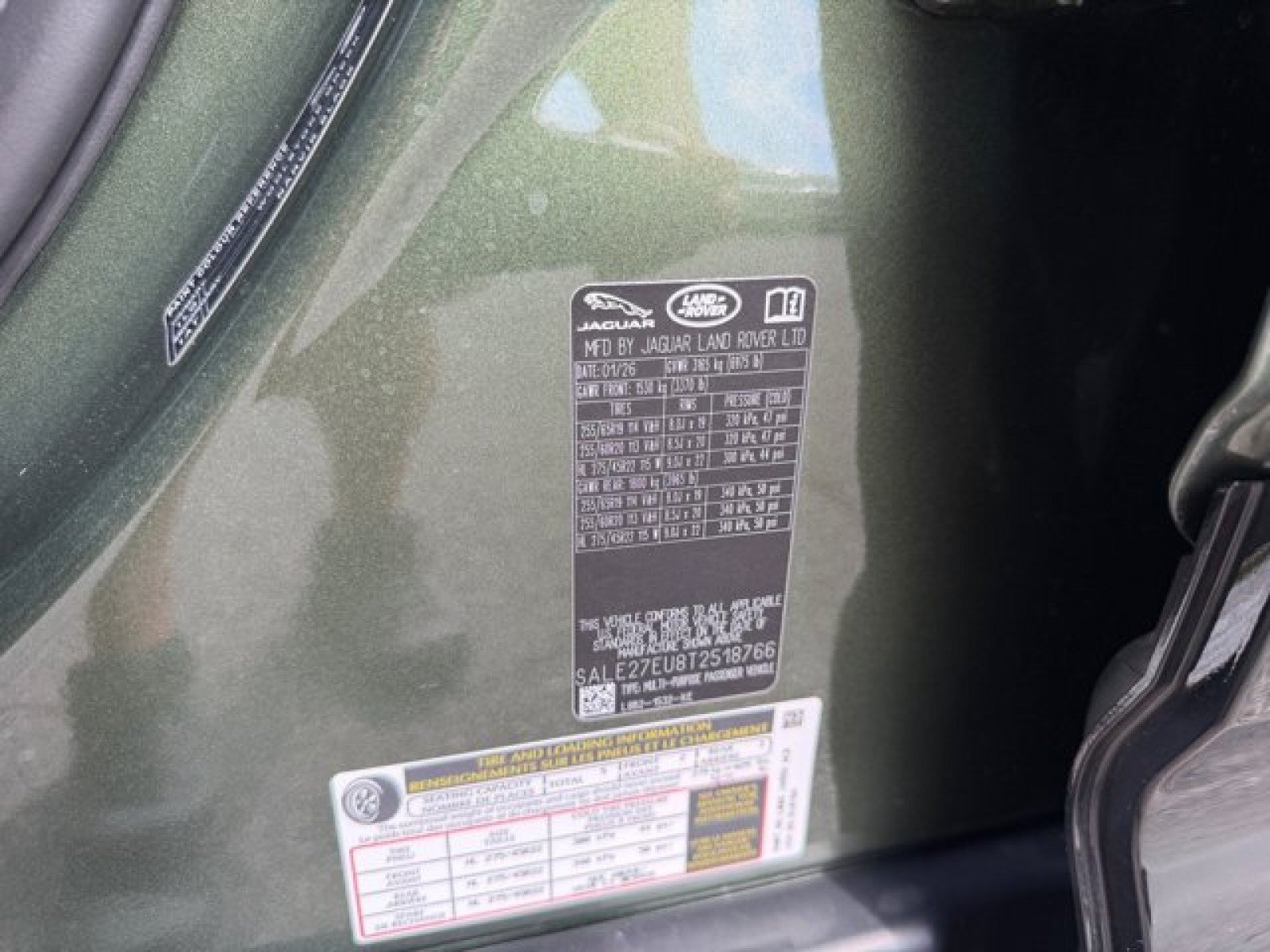Used 2026 Land Rover Defender 110 X-Dynamic SE AWD/4WD image 22