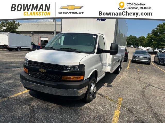 New 2026 Chevrolet Express 3500 w/ Power Convenience Package