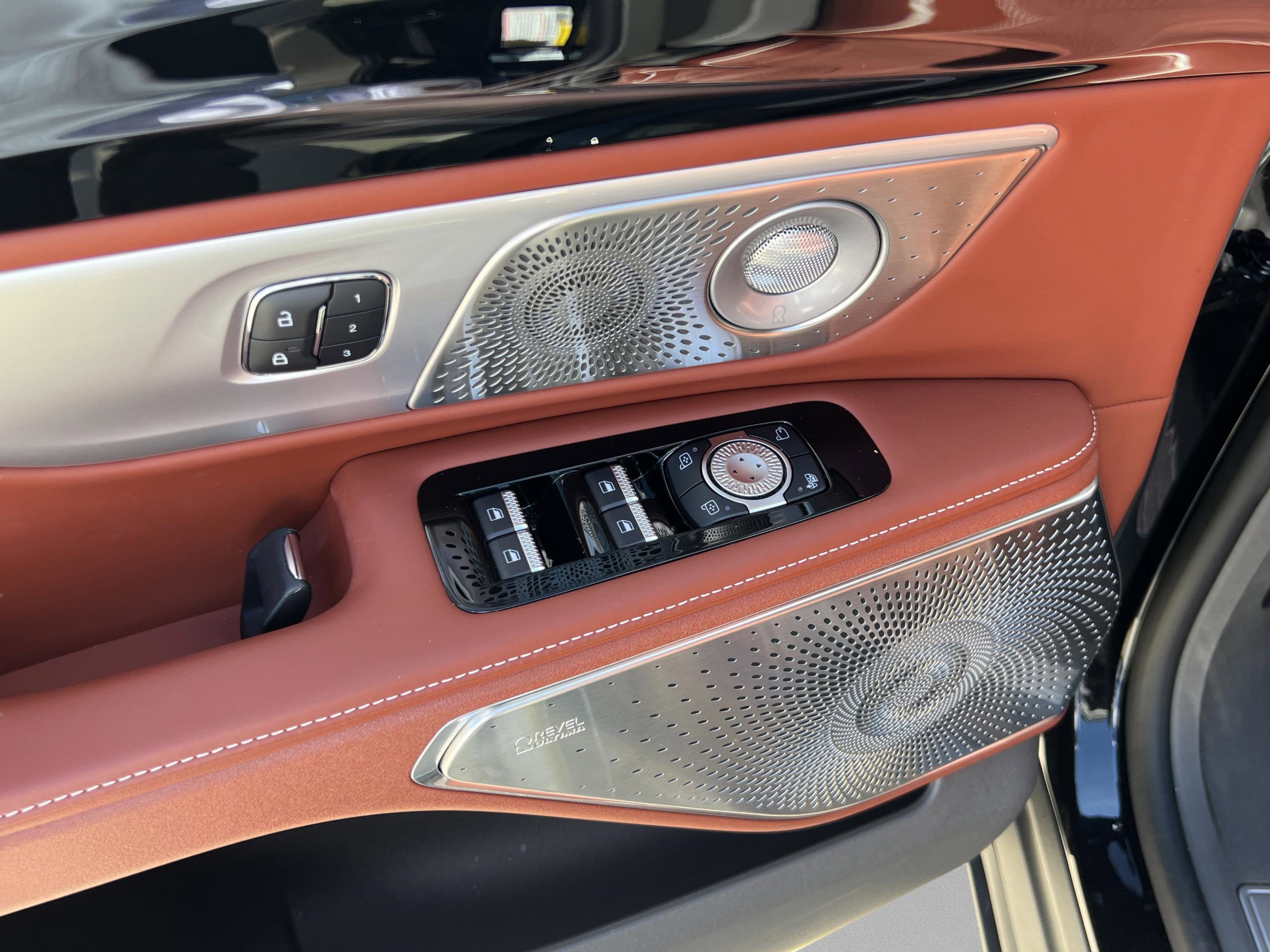 New 2025 Lincoln Nautilus Black Label w/ Jet Appearance Package image 21