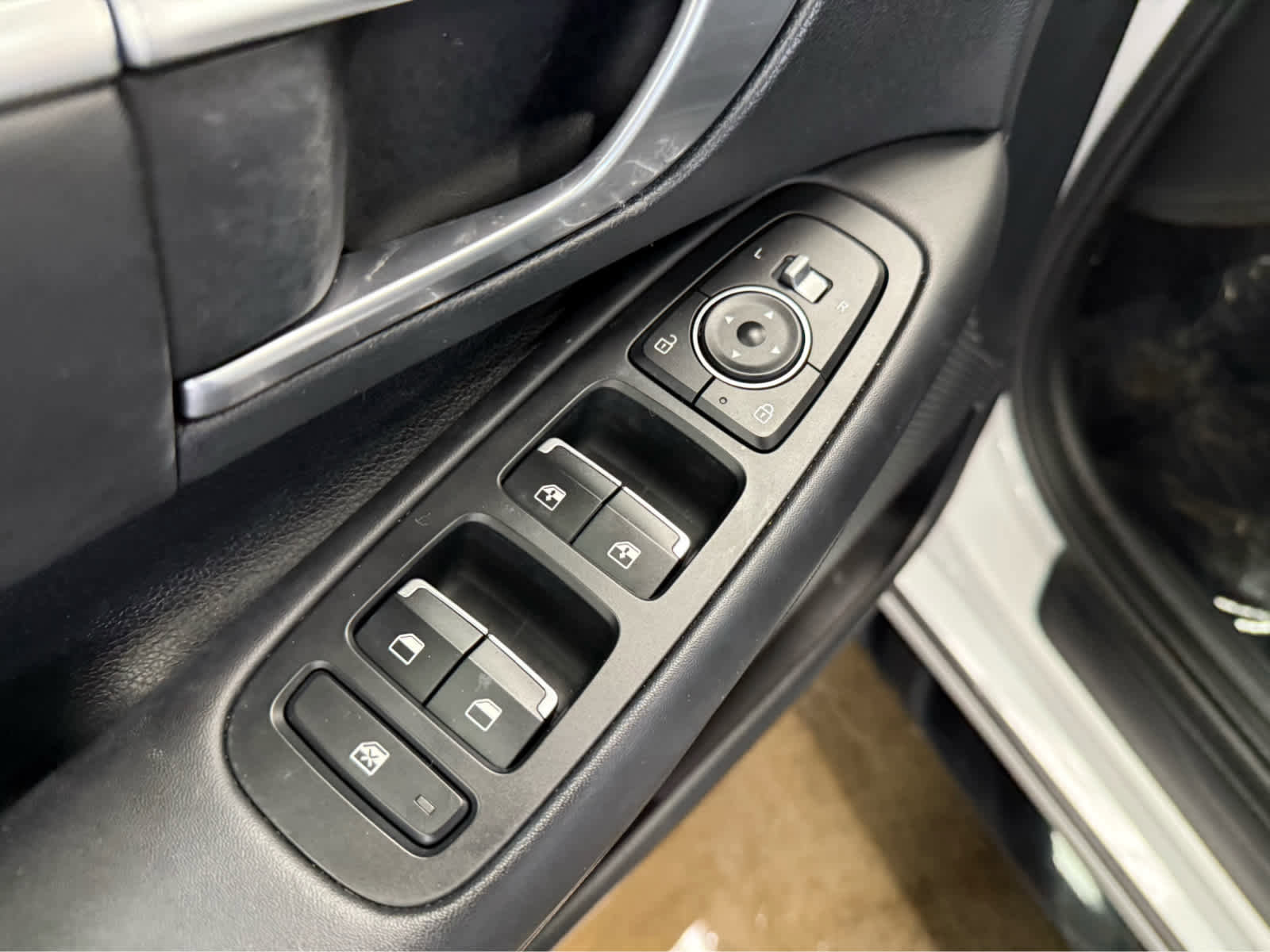 Used 2022 Hyundai Sonata SEL w/ Convenience Package FWD image 19