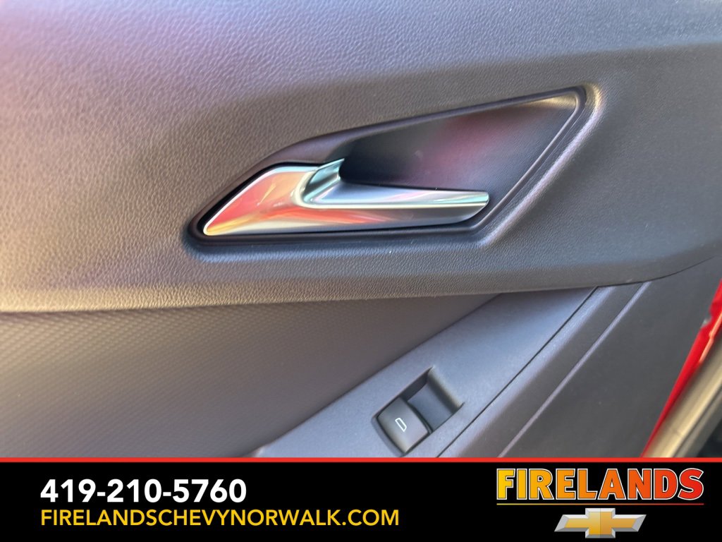 New 2026 Chevrolet Equinox LT w/ LPO, Floor Liner Package image 38