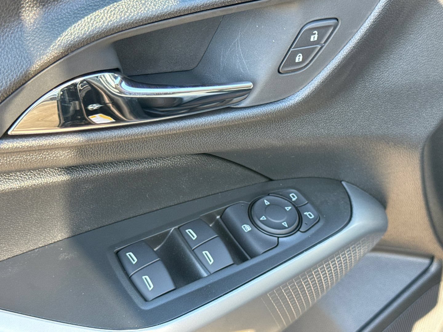 New 2026 Chevrolet Trax LS FWD image 21
