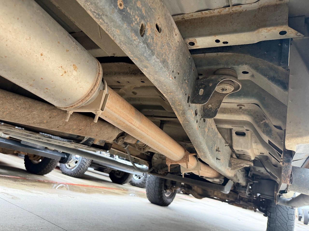 Used 2001 Ford F350 Lariat image 25