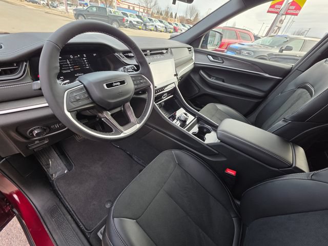 New 2026 Jeep Grand Cherokee Altitude AWD/4WD image 19