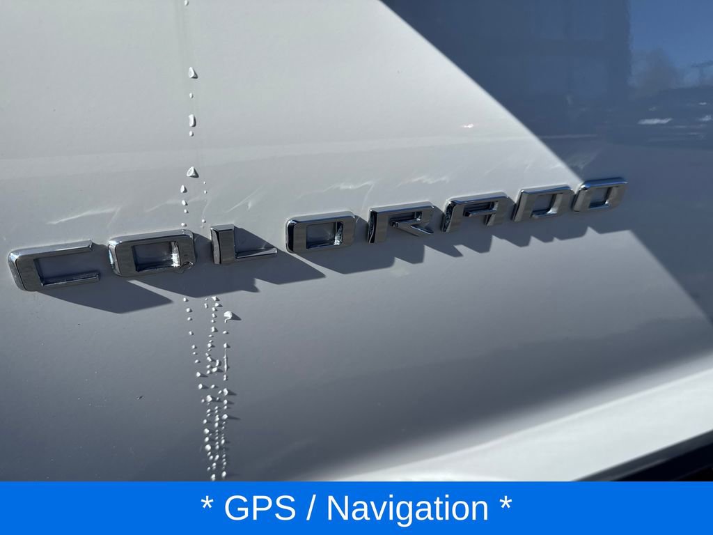 Used 2025 Chevrolet Colorado LT w/ LT Convenience Package image 9