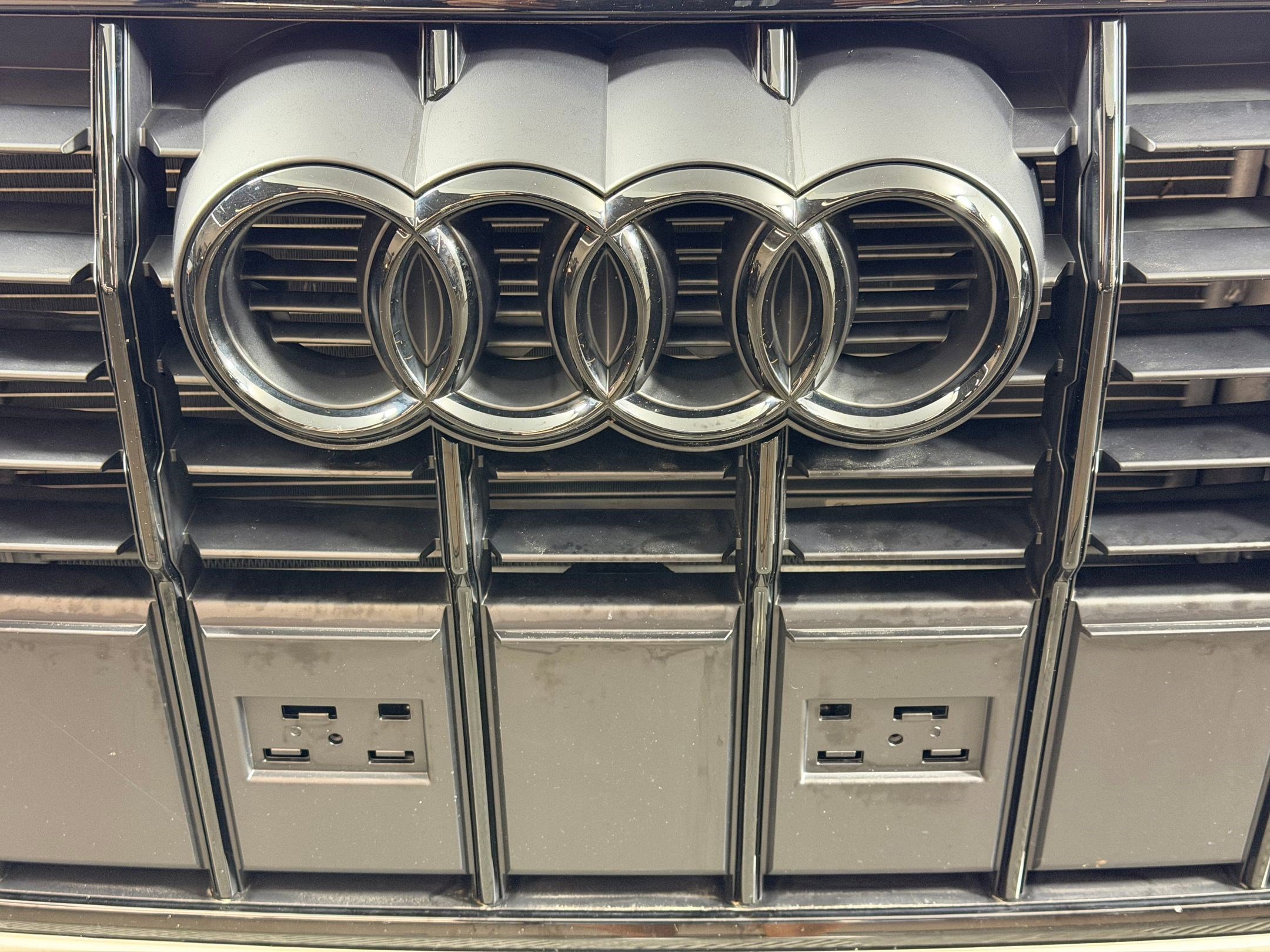 Certified 2025 Audi Q3 2.0T Premium w/ Convenience Package AWD/4WD image 20