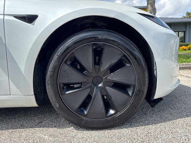 Used 2024 Tesla Model 3 Long Range RWD image 9