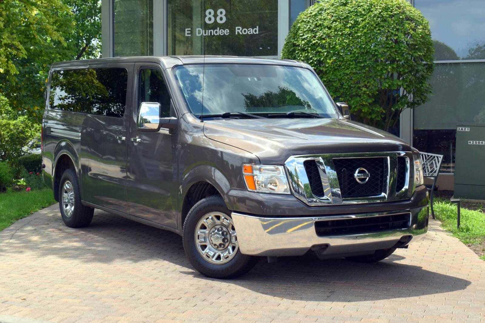 Used 2016 Nissan NV 3500 SV w/ SV Technology Package image 5