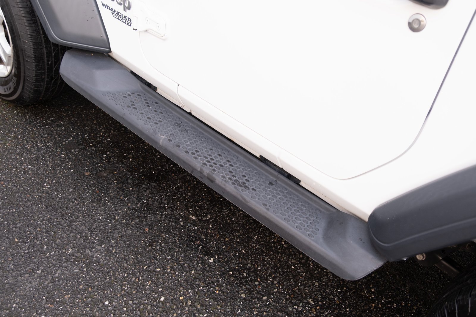 Used 2018 Jeep Wrangler Sport image 23