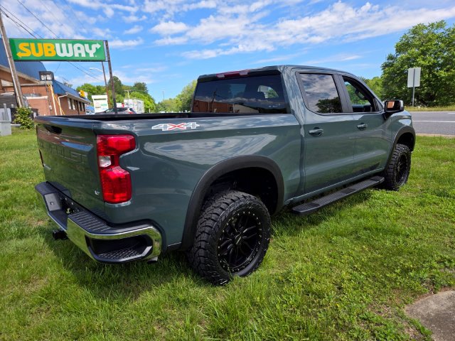 Used 2025 Chevrolet Silverado 1500 LT AWD/4WD image 8