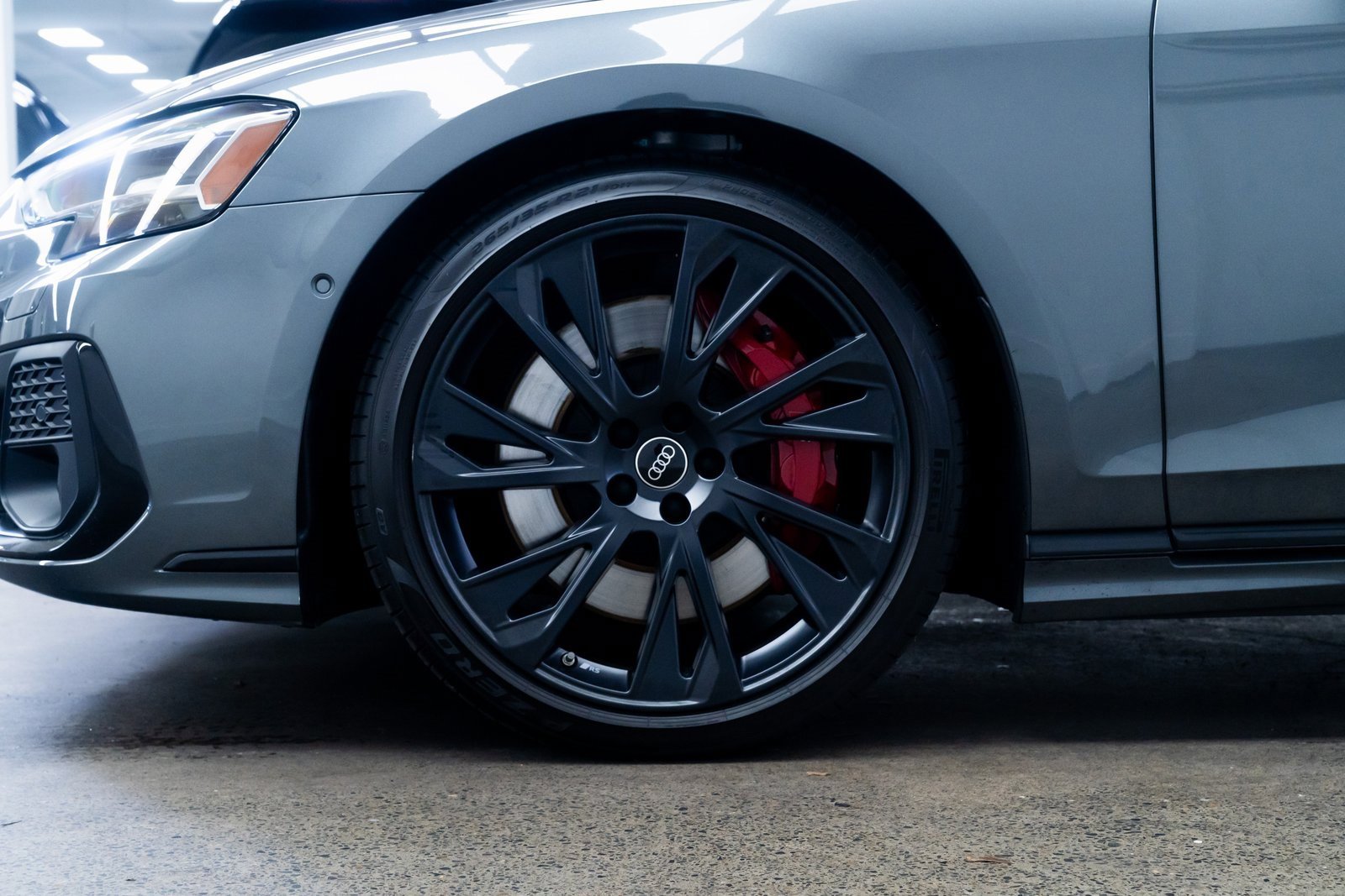 Used 2025 Audi S8 image 7