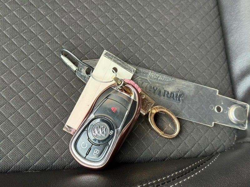 Used 2017 Buick Encore Preferred image 30