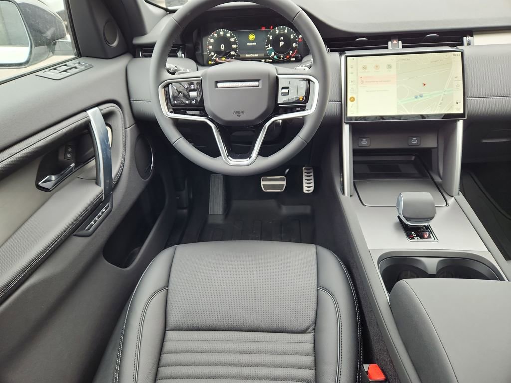 New 2026 Land Rover Discovery Sport Landmark AWD/4WD image 4
