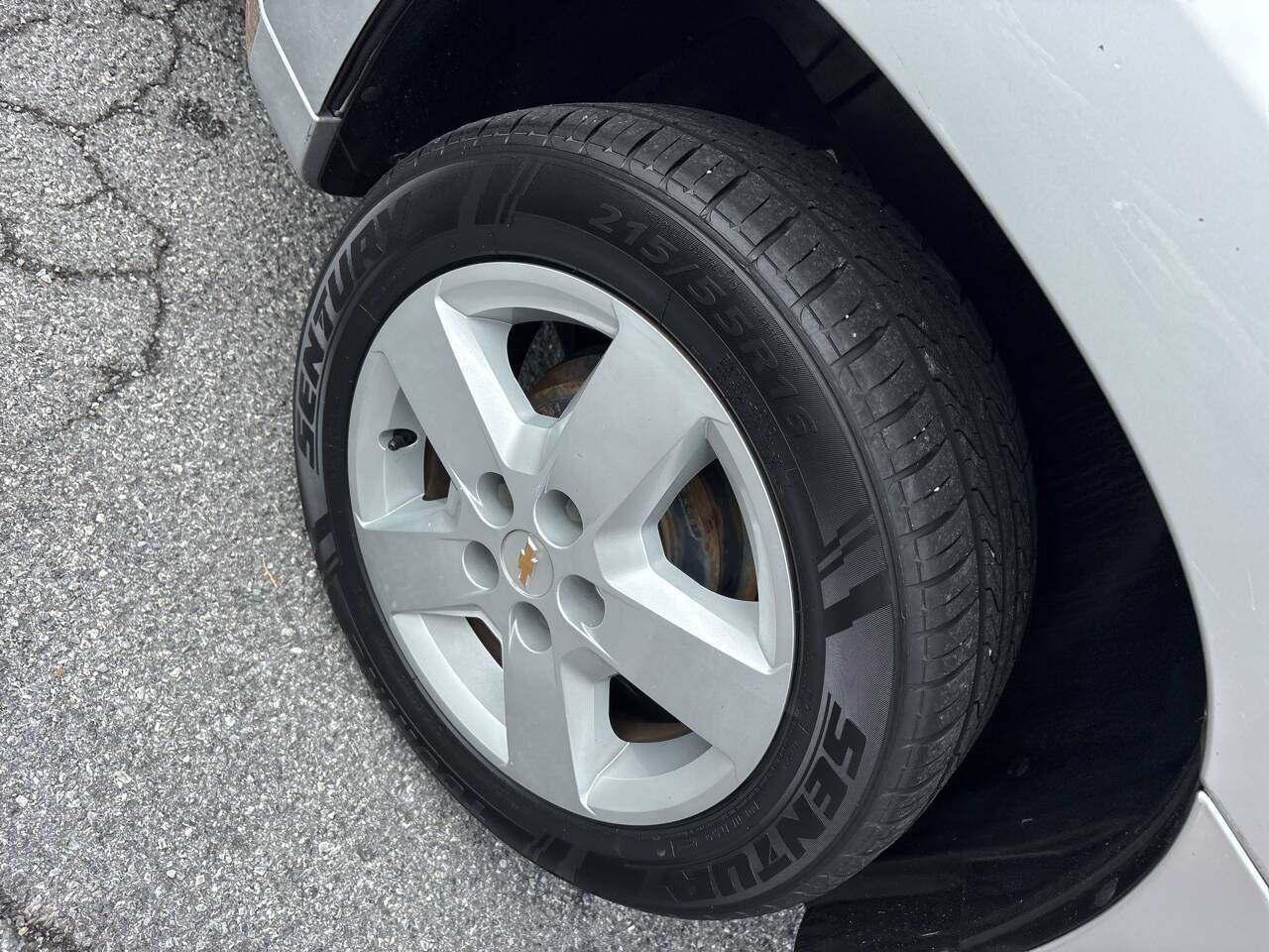 Used 2011 Chevrolet HHR LT FWD image 13