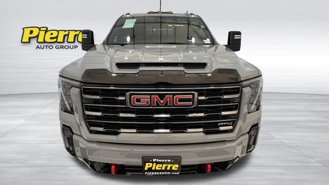 Used 2024 GMC Sierra 2500 AT4 w/ Technology Package AWD/4WD image 9