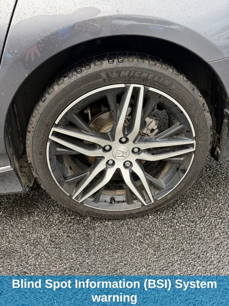 Used 2022 Honda Accord Touring image 9