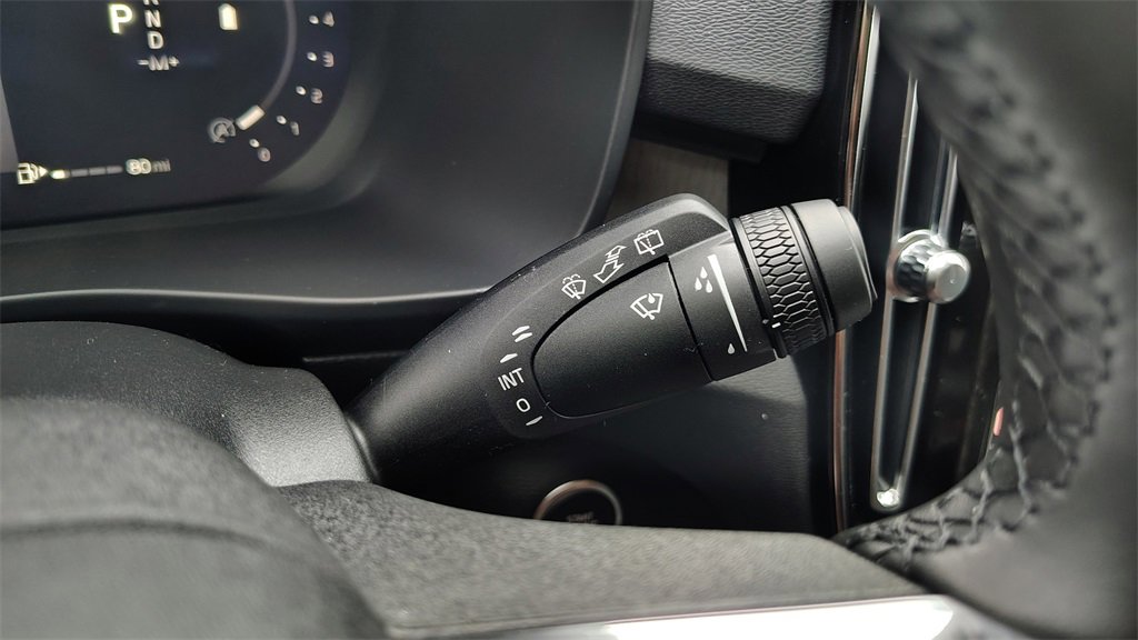 New 2026 Volvo XC40 B5 Core w/ Climate Package image 17