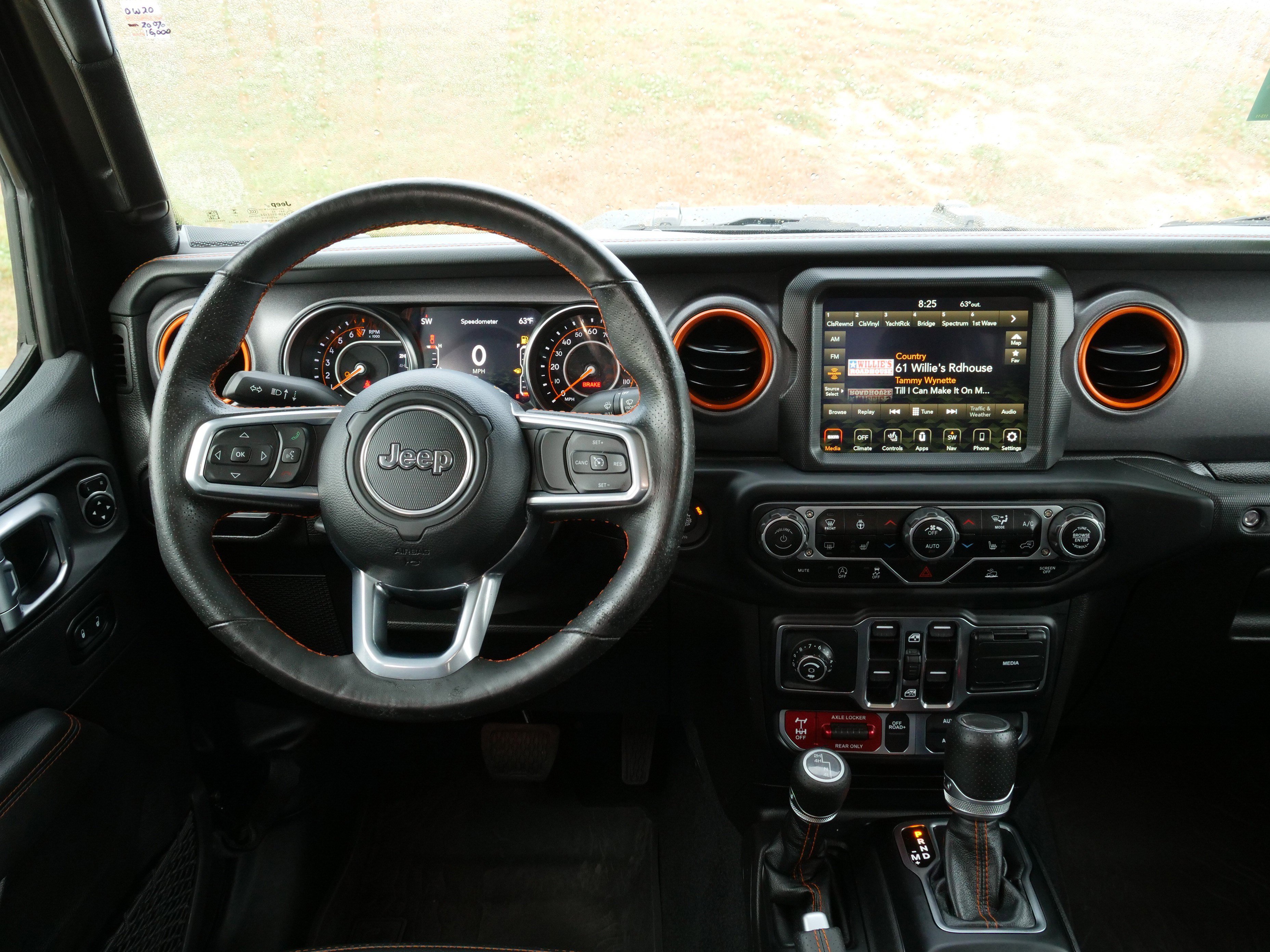 Used 2023 Jeep Gladiator Mojave w/ Cold Weather Group image 19