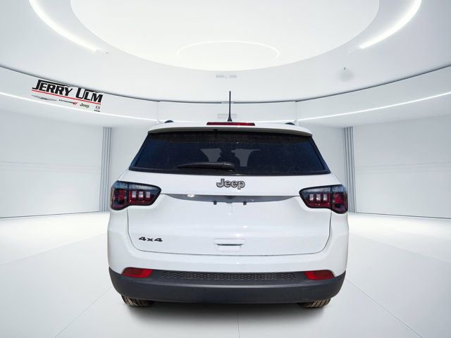 New 2026 Jeep Compass Latitude AWD/4WD image 4