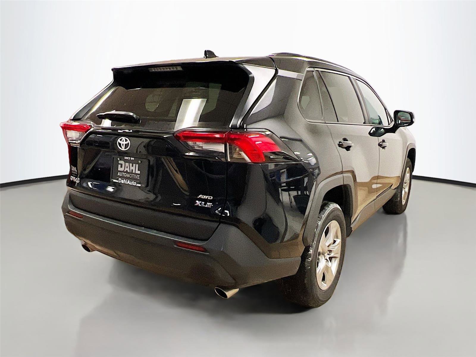Used 2023 Toyota RAV4 XLE image 38