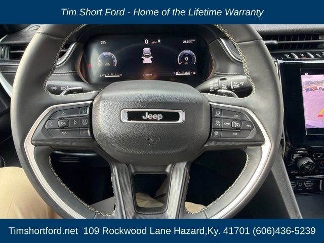 Used 2024 Jeep Grand Cherokee L Laredo AWD/4WD image 21