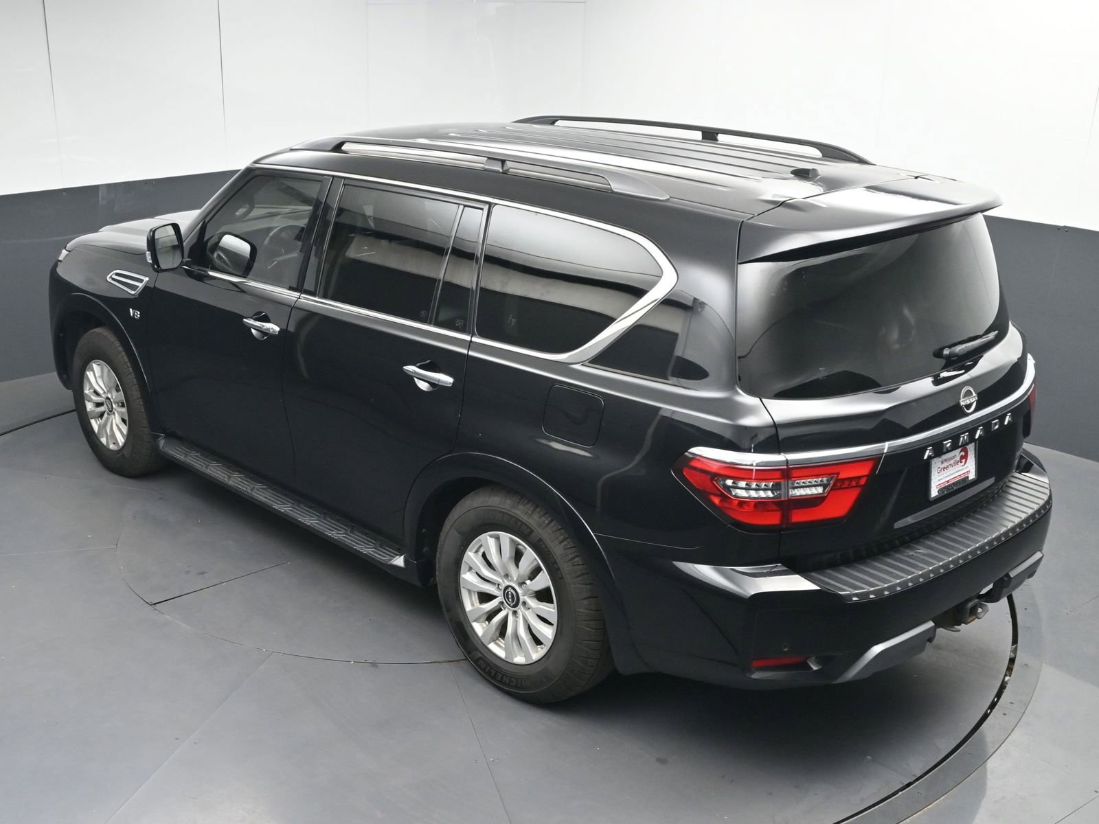 Used 2021 Nissan Armada SV image 38