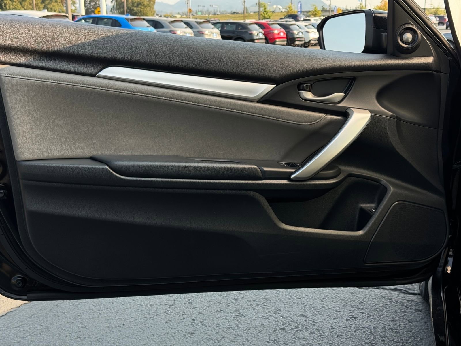 Used 2018 Honda Civic Touring image 13