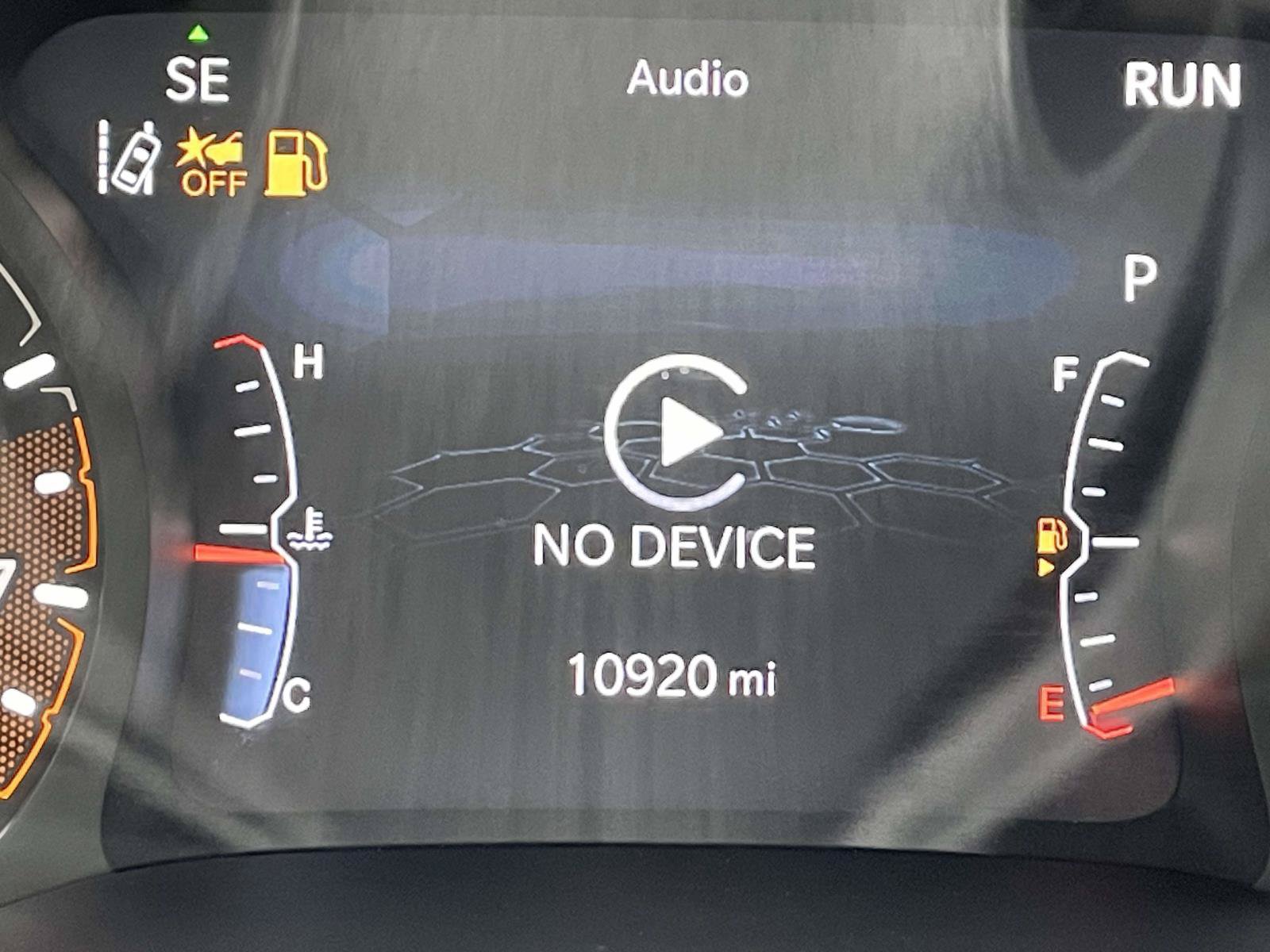 Certified 2024 Jeep Compass Limited w/ Sun and Sound Group AWD/4WD image 23