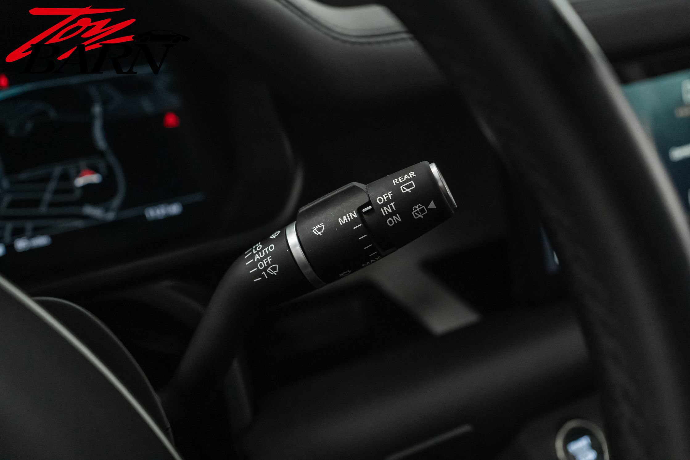 Used 2023 Land Rover Defender 110 X-Dynamic SE image 33