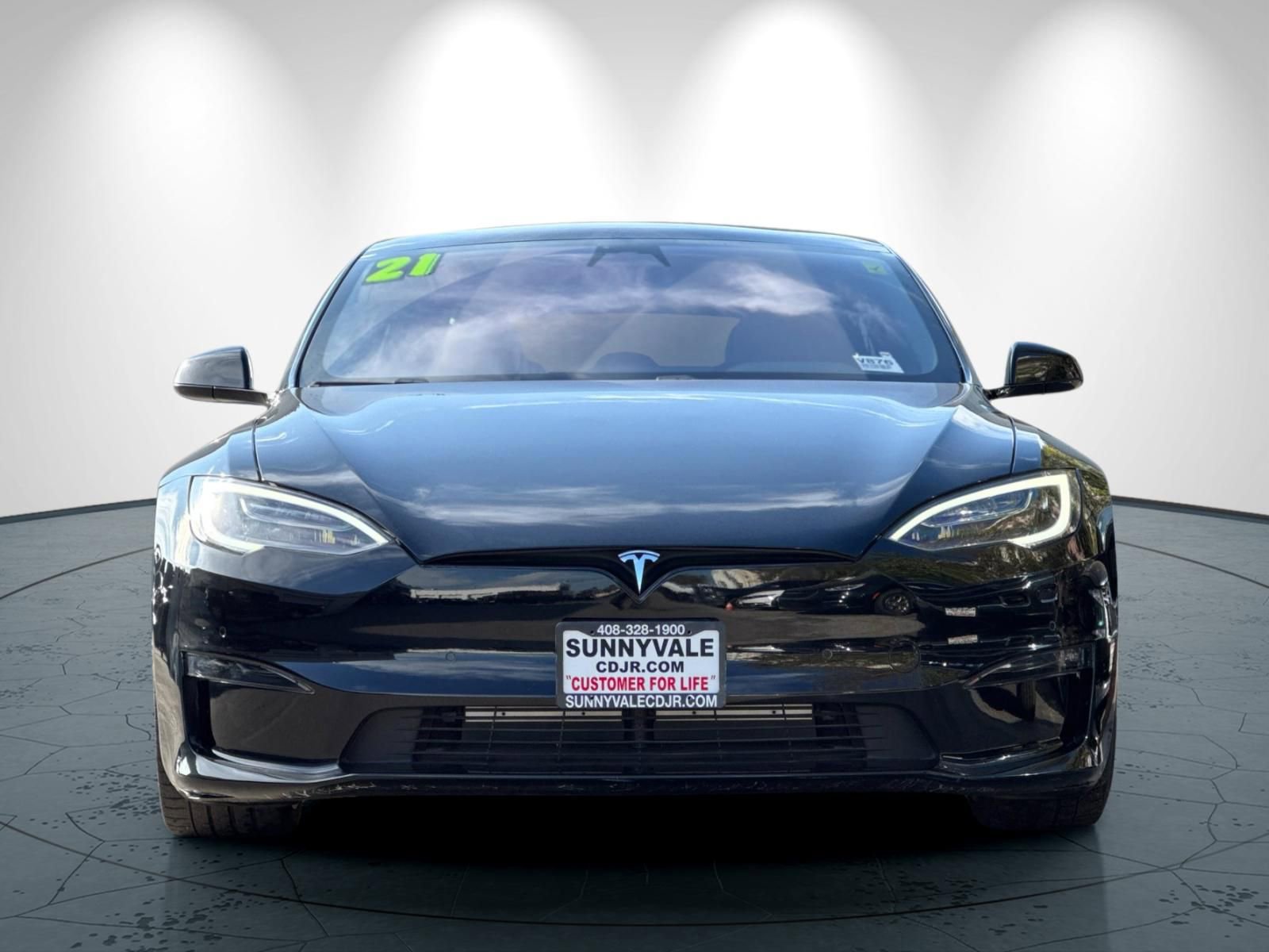 Used 2021 Tesla Model S Plaid image 9