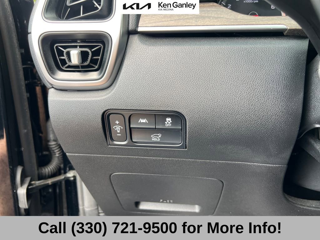Certified 2022 Kia Sorento EX w/ Panoramic Sunroof Package FWD image 30