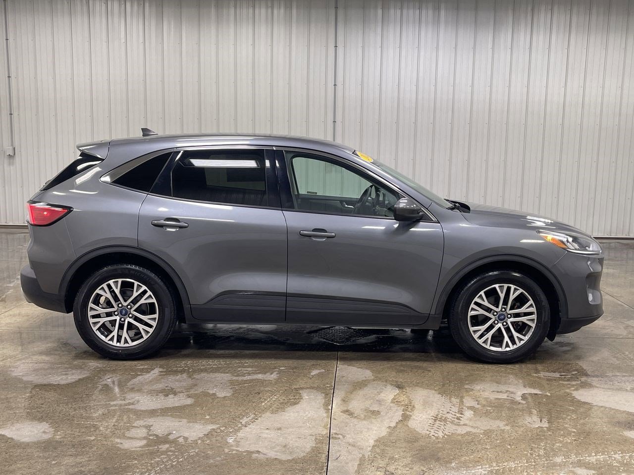 Used 2022 Ford Escape SEL image 19