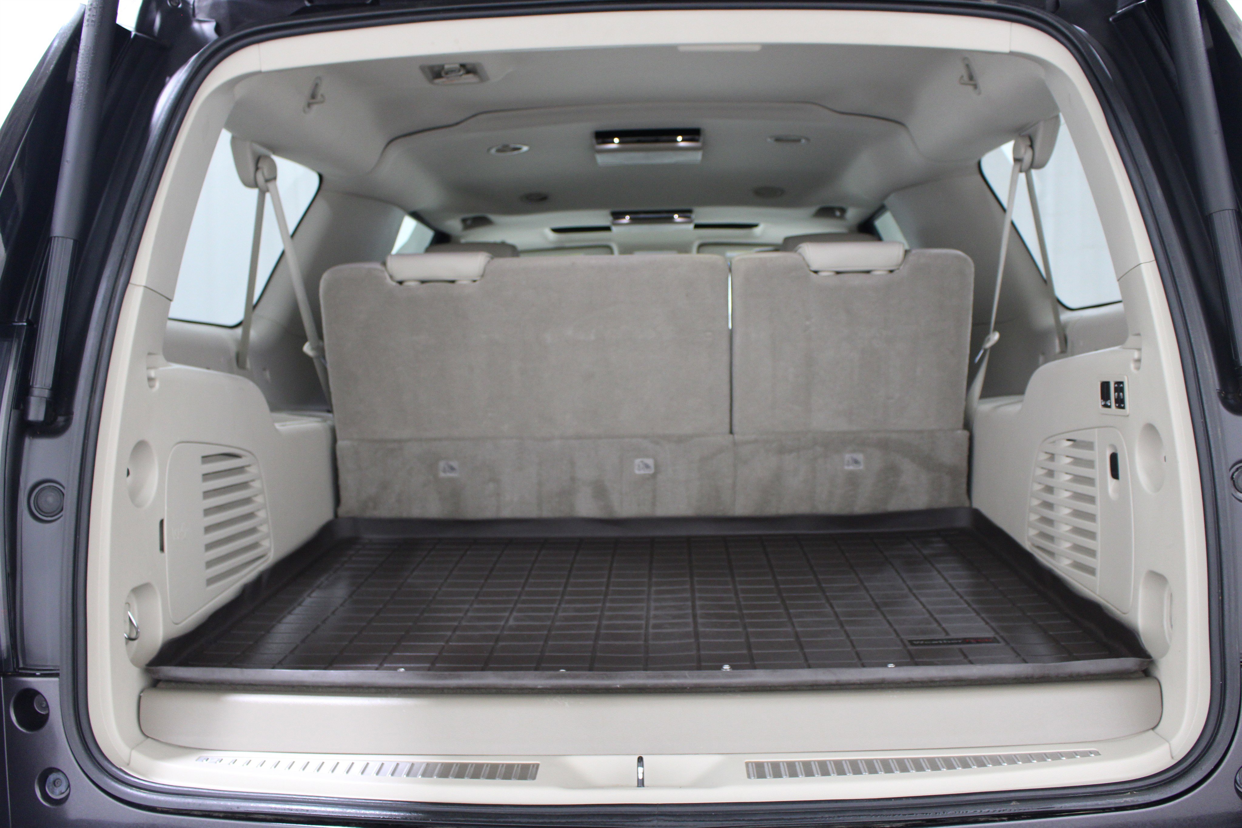 Used 2017 GMC Yukon XL Denali w/ Open Road Package image 27