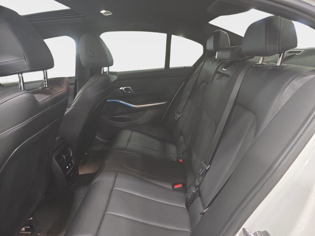 Certified 2024 BMW 330i Sedan w/ Convenience Package RWD image 21