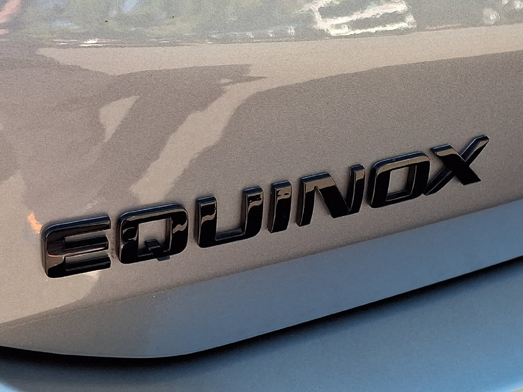 Certified 2023 Chevrolet Equinox RS AWD/4WD image 10