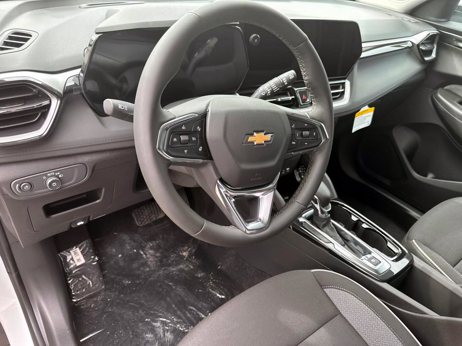 New 2026 Chevrolet TrailBlazer LT w/ Convenience Package image 17