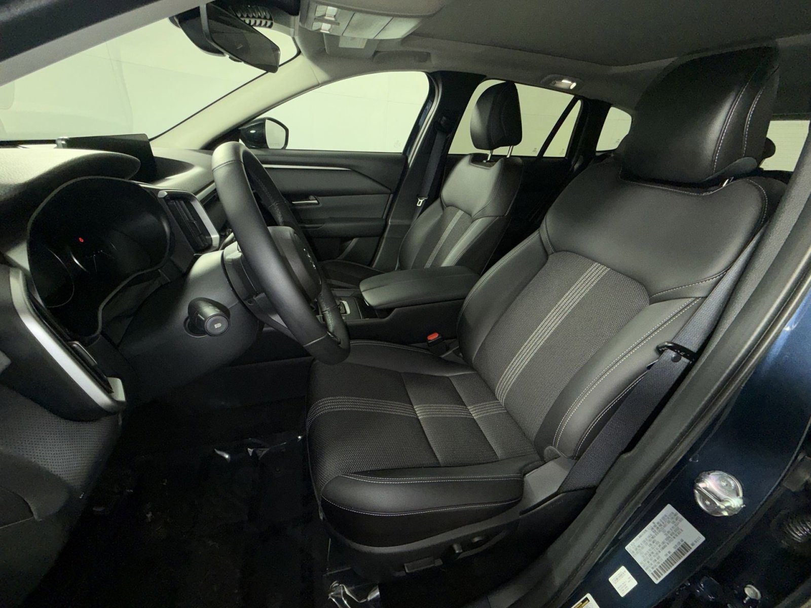 Used 2026 MAZDA CX-50 AWD 2.5 S w/ Cargo Package image 13