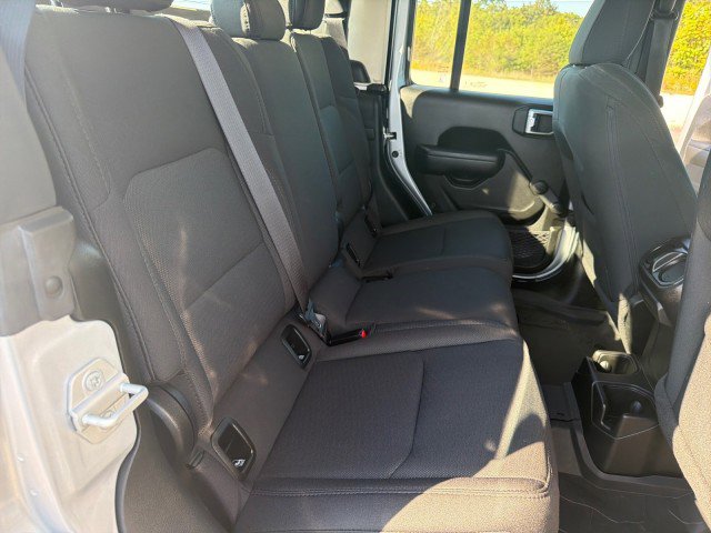 Used 2023 Jeep Gladiator Sport w/ Trailer Tow Package image 12