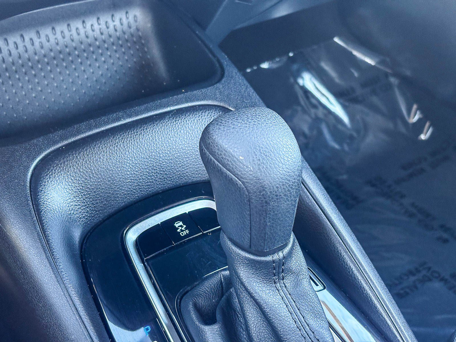 Certified 2025 Toyota Corolla LE FWD image 25