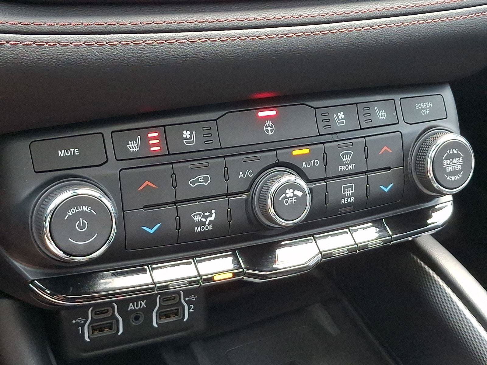 Used 2021 Dodge Durango R/T w/ Blacktop Package AWD/4WD image 19
