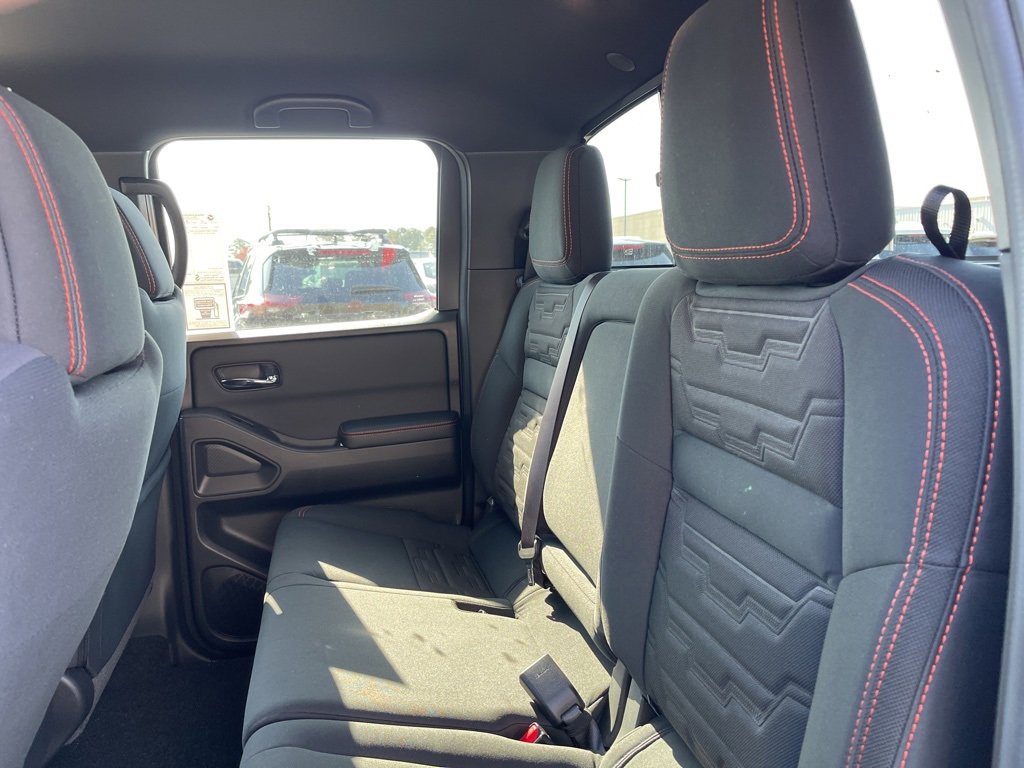 New 2025 Nissan Frontier PRO-4X image 18